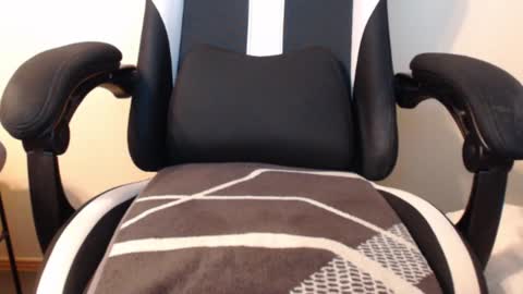Suck daddys cock online show from 12/10/24, 03:52