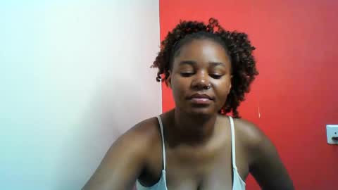wapgirl22 online show from 06/06/26, 10:03