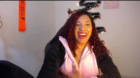 Snapshot of warisgoddes chatting on 11/21/25, 09:08 EMILY online show from 11/21/25, 09:08