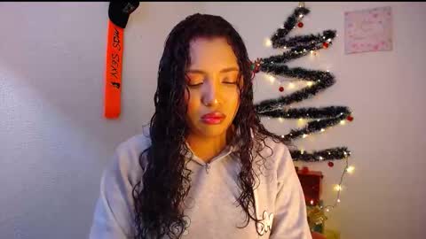 Snapshot of warisgoddes chatting on 11/24/25, 04:12 EMILY online show from 11/24/25, 04:12