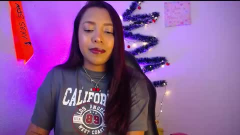 Snapshot of warisgoddes chatting on 12/03/25, 05:26 EMILY online show from 12/03/25, 05:26