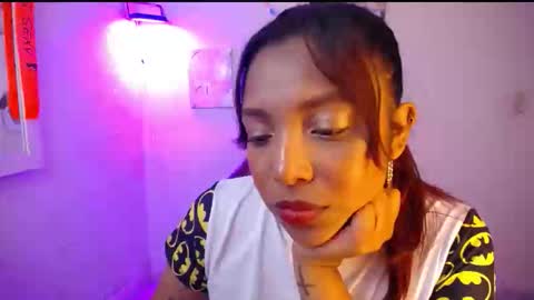 Snapshot of warisgoddes chatting on 04/22/26, 04:48 EMILY online show from 04/22/26, 04:48