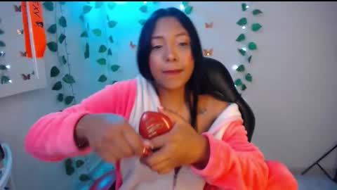 Snapshot of warisgoddes chatting on 05/03/26, 01:33 EMILY online show from 05/03/26, 01:33