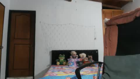 Snapshot of warrior_xena chatting on 02/12/25, 04:11 warrior_xena online show from 02/12/25, 04:11