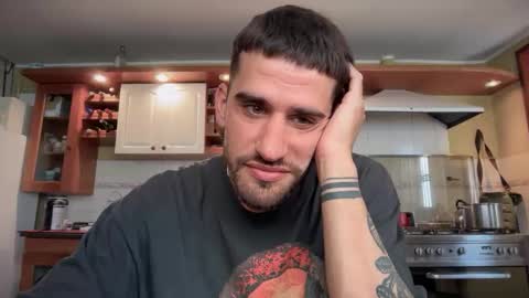 wearetwo online show from 12/01/25, 06:24