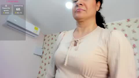 Snapshot of watson_crystal00 chatting on 05/30/26, 01:30 Milf Latina online show from 05/30/26, 01:30