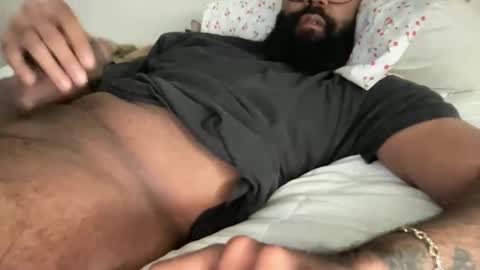 Snapshot of waveonce chatting on 11/08/25, 06:29 waveonce online show from 11/08/25, 06:29