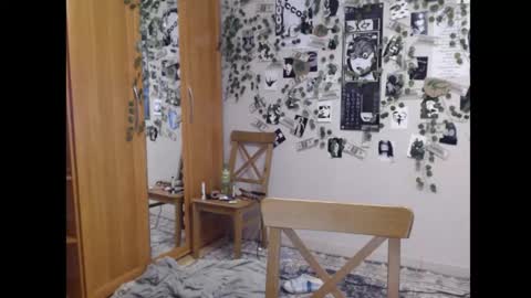 Snapshot of wavy_nights chatting on 10/06/25, 05:05 Mina online show from 10/06/25, 05:05