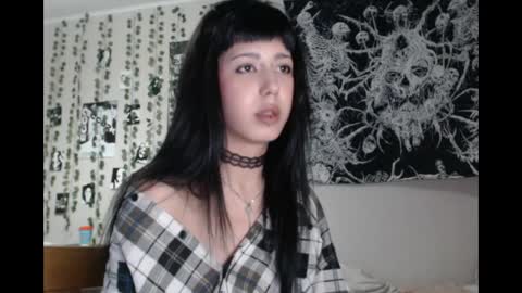 Mina online show from 04/30/26, 08:57