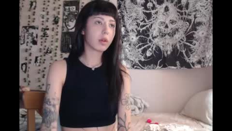 Mina online show from 05/02/26, 02:22