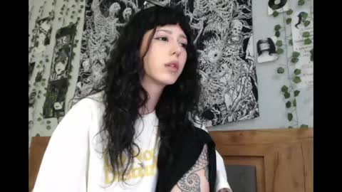 Mina online show from 05/28/26, 09:45