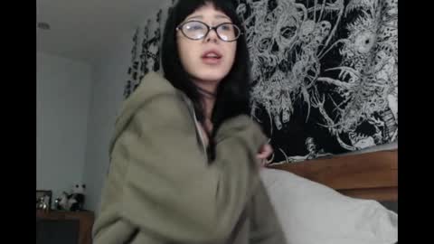 Mina online show from 05/30/26, 09:34