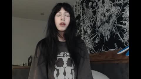 Mina online show from 06/26/26, 07:40