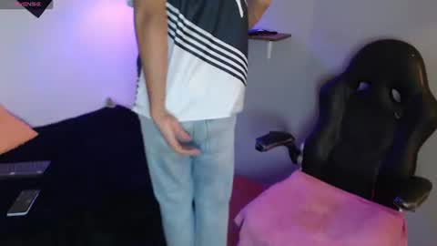 Snapshot of wayath chatting on 06/28/26, 11:16 Wayath online show from 06/28/26, 11:16