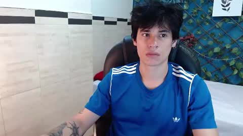 Snapshot of wayath chatting on 07/25/26, 11:41 Wayath online show from 07/25/26, 11:41