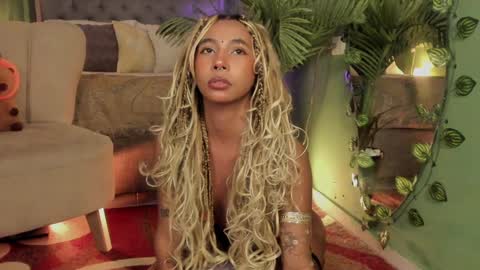 Wayuu Goddess  3 online show from 12/29/24, 08:26