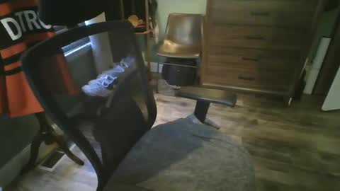 wazooforty2 online show from 02/07/25, 06:13