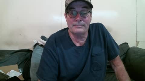 Snapshot of wbfarm chatting on 03/12/26, 01:56 WB Farm online show from 03/12/26, 01:56