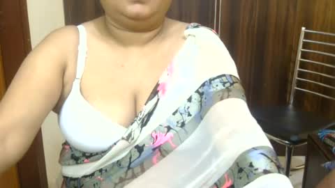 Snapshot of we_are_indian chatting on 08/09/26, 03:23 khushiwife kabirhubby kavyasexy gf online show from 08/09/26, 03:23