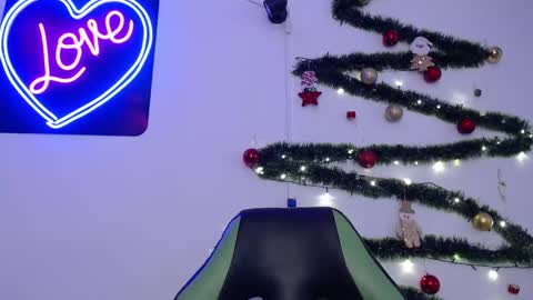 Trixie 3 online show from 12/16/24, 05:22