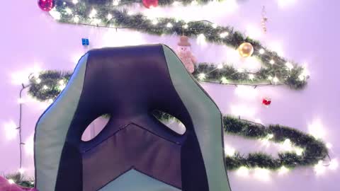 Trixie 3 online show from 12/25/24, 04:11