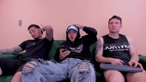 Jhonny Dick  his neighbors. online show from 01/15/25, 01:52