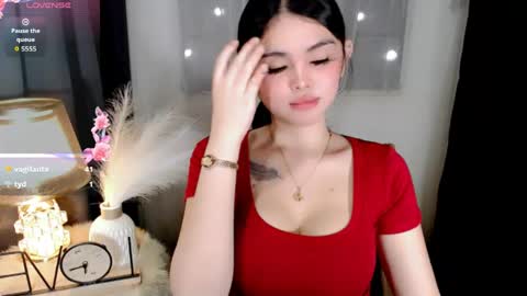 Snapshot of webcum_mami chatting on 05/06/26, 11:32 mami abby online show from 05/06/26, 11:32