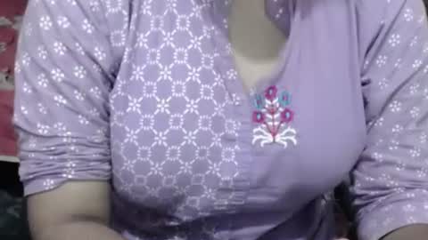 Snapshot of webshowxxx chatting on 07/09/26, 10:30 mina online show from 07/09/26, 10:30