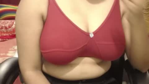 Snapshot of webshowxxx chatting on 07/19/26, 01:59 mina online show from 07/19/26, 01:59