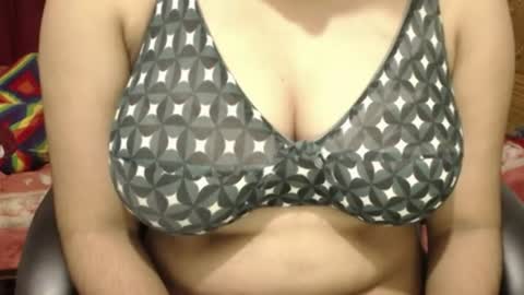 Snapshot of webshowxxx chatting on 07/21/26, 07:22 mina online show from 07/21/26, 07:22