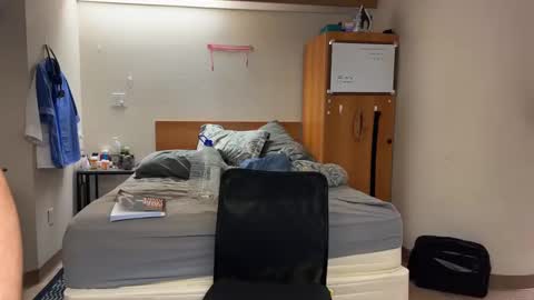 Snapshot of webslingxxxx chatting on 12/01/24, 11:14 webslingxxxx online show from 12/01/24, 11:14