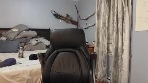 Snapshot of webslingxxxx chatting on 12/29/24, 01:13 webslingxxxx online show from 12/29/24, 01:13