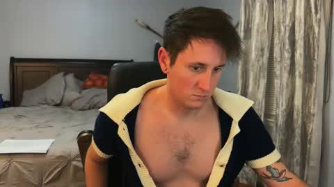 Snapshot of webslingxxxx chatting on 01/15/25, 11:19 webslingxxxx online show from 01/15/25, 11:19