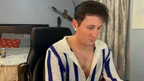 Snapshot of webslingxxxx chatting on 01/23/25, 12:46 webslingxxxx online show from 01/23/25, 12:46