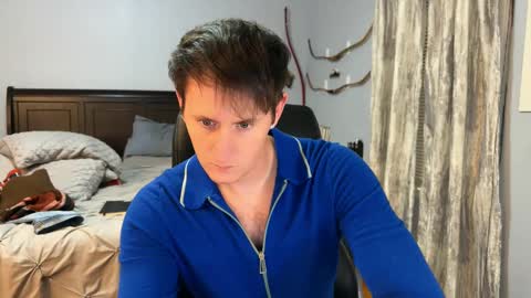 Snapshot of webslingxxxx chatting on 01/28/25, 12:05 webslingxxxx online show from 01/28/25, 12:05