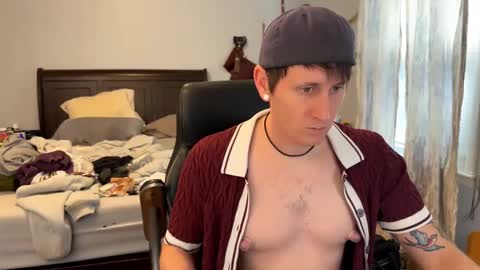 Snapshot of webslingxxxx chatting on 10/09/25, 04:49 webslingxxxx online show from 10/09/25, 04:49