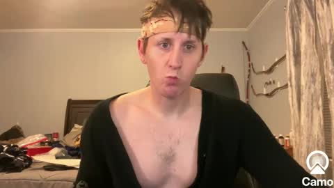 Snapshot of webslingxxxx chatting on 11/17/25, 03:23 webslingxxxx online show from 11/17/25, 03:23