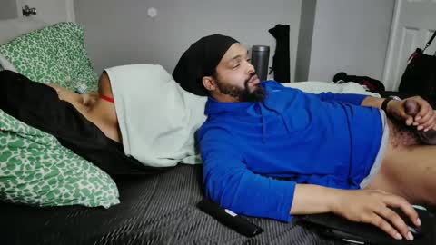 Snapshot of wedashit chatting on 12/18/24, 02:53 WeDaShit Come Vibe with me . online show from 12/18/24, 02:53