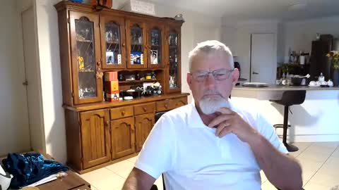 Snapshot of wellhelloo chatting on 05/19/26, 03:13 Wellhelloo online show from 05/19/26, 03:13