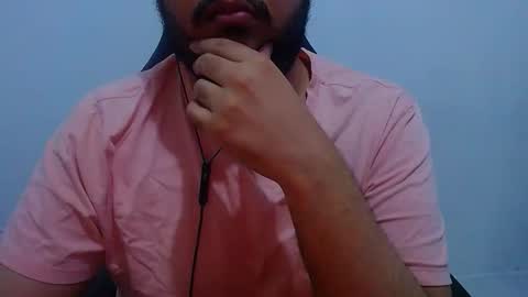 Snapshot of wellingtont chatting on 12/14/25, 01:44 wellingtont online show from 12/14/25, 01:44