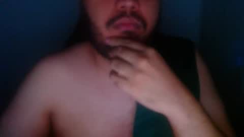 Snapshot of wellingtont chatting on 12/15/25, 05:12 wellingtont online show from 12/15/25, 05:12