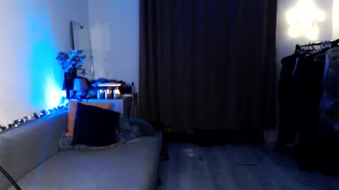 Liza online show from 11/15/25, 10:48