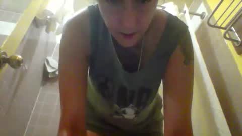 Snapshot of weluvwoman84 chatting on 10/19/25, 11:38 RiZZA and MiKE online show from 10/19/25, 11:38