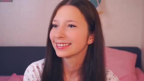 Nora online show from 10/31/25, 07:04