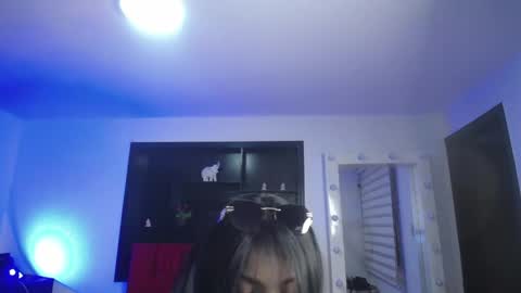Snapshot of wendy_1_ chatting on 05/25/26, 11:00 wendy_1_ online show from 05/25/26, 11:00