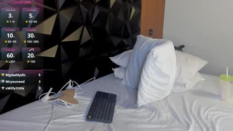 Snapshot of wendy_marshall chatting on 11/14/25, 08:29 Wendy Marshall online show from 11/14/25, 08:29