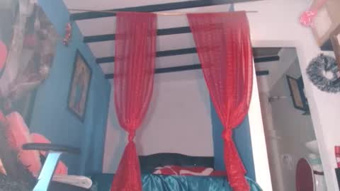 Snapshot of wendy_rivera chatting on 11/12/25, 11:14 Wendy online show from 11/12/25, 11:14