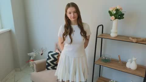 Snapshot of wendy_ross_ chatting on 06/04/26, 08:20 Elsa online show from 06/04/26, 08:20