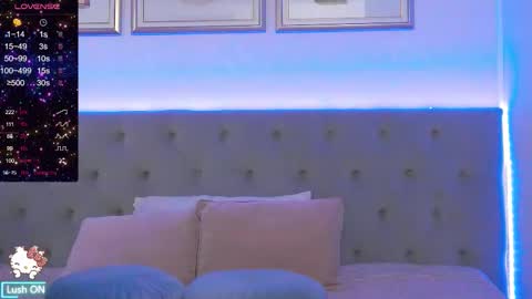 Snapshot of wendymay chatting on 10/07/25, 07:05 Wendy online show from 10/07/25, 07:05