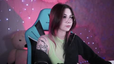 little girl who is always rightLisa online show from 12/18/24, 05:59